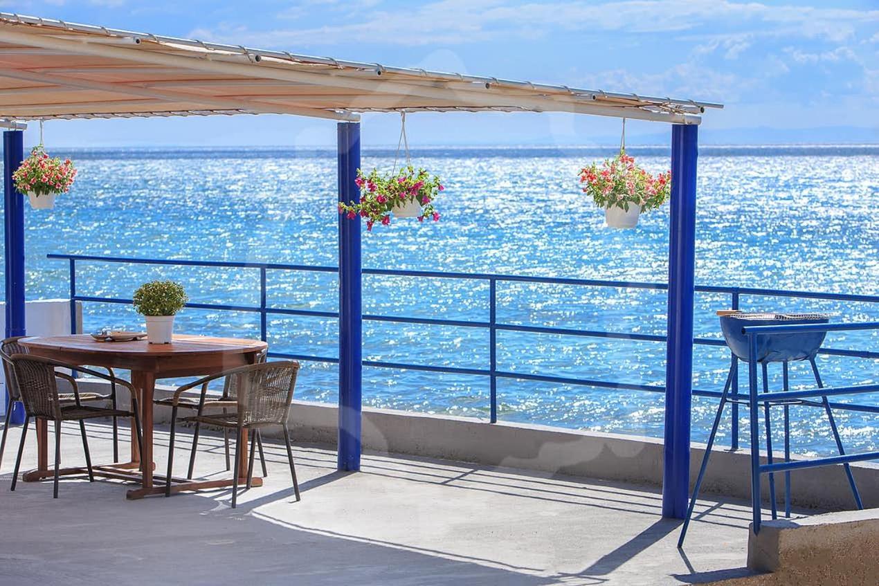 Avgoustos Beach House สกาลา กัลลีราคิส ภายนอก รูปภาพ